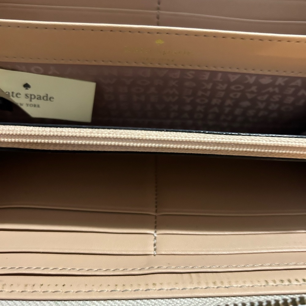 Kate Spade New York, Wallet - Picture 5 of 5